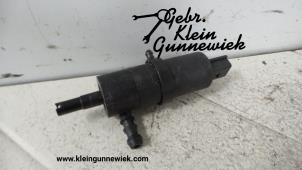 Used Headlight washer pump Mercedes B-Klasse Price on request offered by Gebr.Klein Gunnewiek Ho.BV