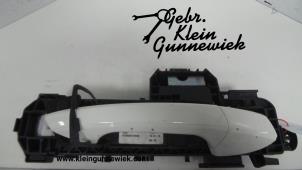 Gebrauchte Türgriff 4-türig rechts hinten Mercedes CLA Preis € 35,00 Margenregelung angeboten von Gebr.Klein Gunnewiek Ho.BV