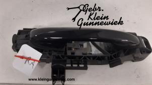 Gebrauchte Türgriff 4-türig rechts hinten Mercedes B-Klasse Preis auf Anfrage angeboten von Gebr.Klein Gunnewiek Ho.BV