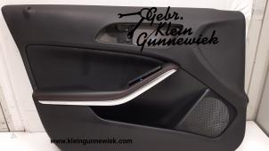 Używane Tapicerka drzwi lewych przednich wersja 4-drzwiowa Mercedes GLA-Klasse Cena € 75,00 Procedura marży oferowane przez Gebr.Klein Gunnewiek Ho.BV