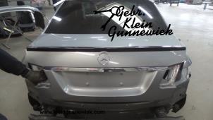 Używane Pokrywa bagaznika Mercedes E-Klasse Cena € 85,00 Procedura marży oferowane przez Gebr.Klein Gunnewiek Ho.BV