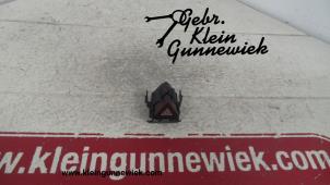 Usados Interruptor de luz de pánico Mercedes A-Klasse Precio de solicitud ofrecido por Gebr.Klein Gunnewiek Ho.BV