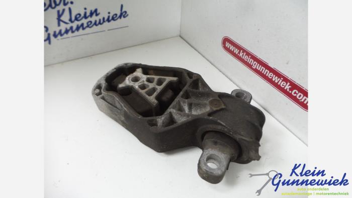 Used Engine mount Mercedes A-Klasse Price € 25,00 Margin scheme offered by Klein Gunnewiek Autodemontage & Motorentechniek