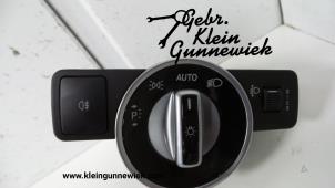 Usagé Commodo phare Mercedes CLA Prix sur demande proposé par Gebr.Klein Gunnewiek Ho.BV