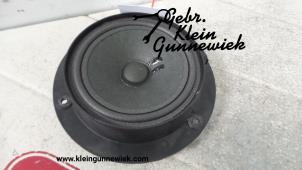 Used Speaker Mercedes B-Klasse Price on request offered by Gebr.Klein Gunnewiek Ho.BV