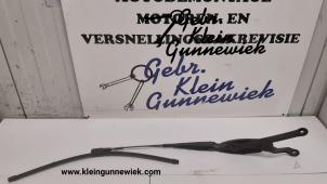 Usagé Bras essuie-glace avant Mercedes C-Klasse Prix sur demande proposé par Gebr.Klein Gunnewiek Ho.BV