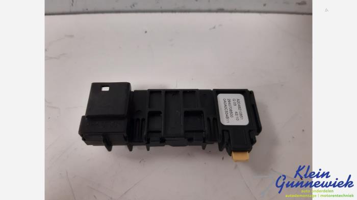 Begagnade Sensor (övriga) Mercedes E-Klasse Pris € 15,00 Marginaltabell erbjuds av Klein Gunnewiek Autodemontage & Motorentechniek
