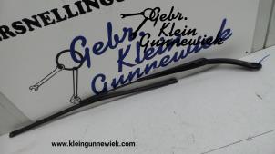 Gebrauchte Scheibenwischerarm vorne Mercedes B-Klasse Preis € 15,00 Margenregelung angeboten von Gebr.Klein Gunnewiek Ho.BV