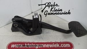 Gebrauchte Bremspedal Mercedes A-Klasse Preis auf Anfrage angeboten von Gebr.Klein Gunnewiek Ho.BV