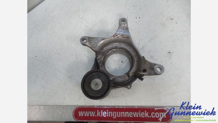 Usados Rodillo tensor correa múltiple Mercedes A-Klasse Precio € 32,00 Norma de margen ofrecido por Klein Gunnewiek Autodemontage & Motorentechniek