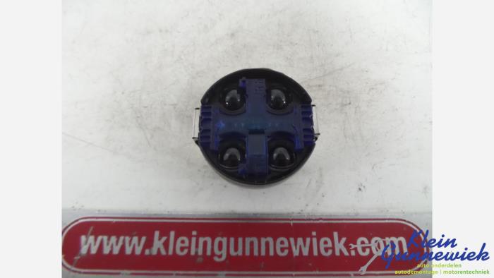 Begagnade Regnsensor Mercedes B-Klasse Pris € 20,00 Marginaltabell erbjuds av Klein Gunnewiek Autodemontage & Motorentechniek