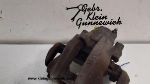 Used Rear brake calliper, left Mercedes CLS-Klasse Price on request offered by Gebr.Klein Gunnewiek Ho.BV