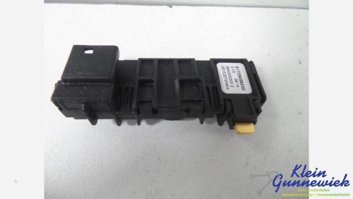 Begagnade Sensor (övriga) Mercedes A-Klasse Pris € 15,00 Marginaltabell erbjuds av Klein Gunnewiek Autodemontage & Motorentechniek
