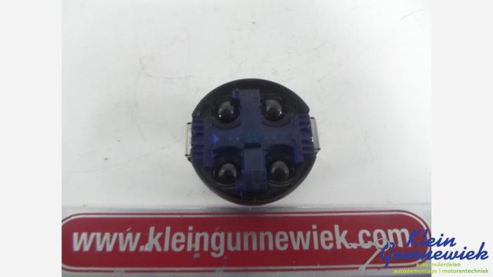 Begagnade Regnsensor Mercedes A-Klasse Pris € 20,00 Marginaltabell erbjuds av Klein Gunnewiek Autodemontage & Motorentechniek