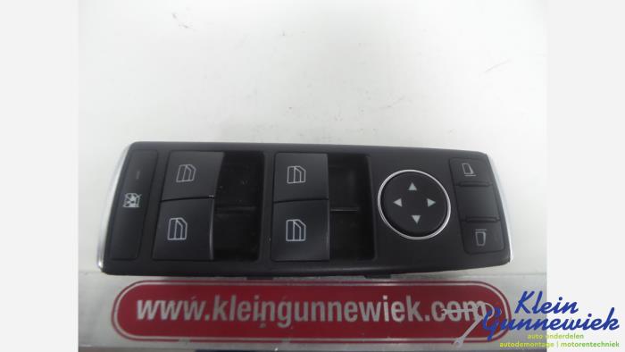 Usados Interruptor combinado de ventanillas Mercedes A-Klasse Precio € 30,00 Norma de margen ofrecido por Klein Gunnewiek Autodemontage & Motorentechniek