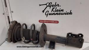 Usagé Barre amortisseur avant gauche Mercedes CLA Prix sur demande proposé par Gebr.Klein Gunnewiek Ho.BV