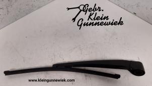 Used Rear wiper arm Mercedes CLA Price on request offered by Gebr.Klein Gunnewiek Ho.BV