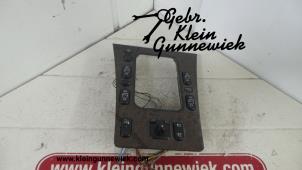 Used Multi-functional window switch Mercedes E-Klasse Price on request offered by Gebr.Klein Gunnewiek Ho.BV