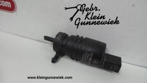 Gebrauchte Scheibensprüherpumpe vorne Mercedes E-Klasse Preis auf Anfrage angeboten von Gebr.Klein Gunnewiek Ho.BV