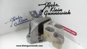 Usagé Support boîte de vitesses Mercedes GLA-Klasse Prix € 65,00 Règlement à la marge proposé par Gebr.Klein Gunnewiek Ho.BV
