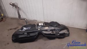 Usados Depósito Mercedes E-Klasse Precio € 125,00 Norma de margen ofrecido por Klein Gunnewiek Autodemontage & Motorentechniek