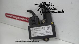 Usagé Relais préchauffage Mercedes B-Klasse Prix € 30,00 Règlement à la marge proposé par Gebr.Klein Gunnewiek Ho.BV