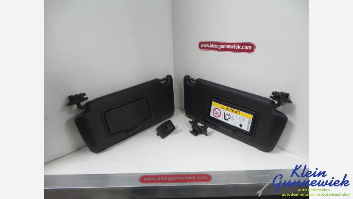 Begagnade Solskyddsset Mercedes CLA Pris € 46,00 Marginaltabell erbjuds av Klein Gunnewiek Autodemontage & Motorentechniek