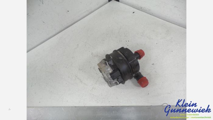 Używane Pompa wodna MG ZS Cena € 45,00 Procedura marży oferowane przez Klein Gunnewiek Autodemontage & Motorentechniek