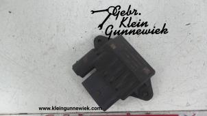 Used Glow plug relay Mercedes ML-Klasse Price on request offered by Gebr.Klein Gunnewiek Ho.BV