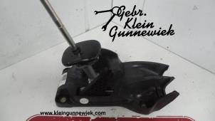 Used Gear stick Mercedes A-Klasse Price € 75,00 Margin scheme offered by Gebr.Klein Gunnewiek Ho.BV