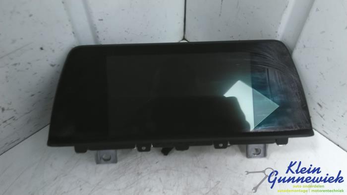 Begagnade Innerdisplay BMW 3-Serie Pris € 400,00 Marginaltabell erbjuds av Klein Gunnewiek Autodemontage & Motorentechniek