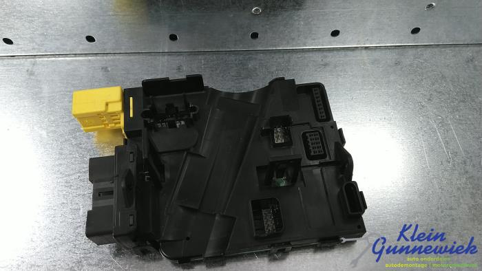 Used Computer, miscellaneous Volkswagen Golf Price € 36,00 Margin scheme offered by Klein Gunnewiek Autodemontage & Motorentechniek