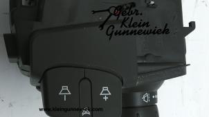 Używane Przelacznik wycieraczki Renault Modus Cena € 30,00 Procedura marży oferowane przez Gebr.Klein Gunnewiek Ho.BV