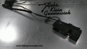 Usados Mecanismo de cerradura de capó Audi A4 Precio de solicitud ofrecido por Gebr.Klein Gunnewiek Ho.BV