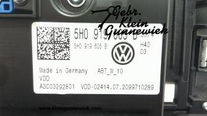 Used Interior display Volkswagen Golf Price € 375,00 Margin scheme offered by Gebr.Klein Gunnewiek Ho.BV