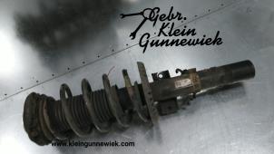 Usagé Barre amortisseur avant droit Volkswagen Polo Prix € 30,00 Règlement à la marge proposé par Gebr.Klein Gunnewiek Ho.BV