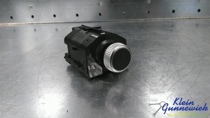 Sound control switch