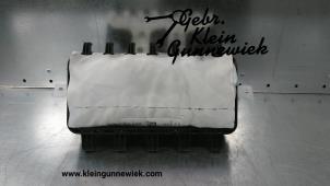 Used Right airbag (dashboard) Renault Captur Price € 295,00 Margin scheme offered by Gebr.Klein Gunnewiek Ho.BV