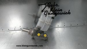Usagé Cylindre de frein principal Renault Captur Prix € 75,00 Règlement à la marge proposé par Gebr.Klein Gunnewiek Ho.BV