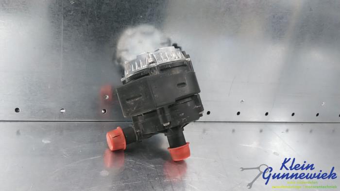 Begagnade Vattenpump Renault Captur Pris € 107,00 Marginaltabell erbjuds av Klein Gunnewiek Autodemontage & Motorentechniek