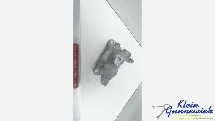 Used Engine mount Audi RS5 Price € 18,00 Margin scheme offered by Klein Gunnewiek Autodemontage & Motorentechniek