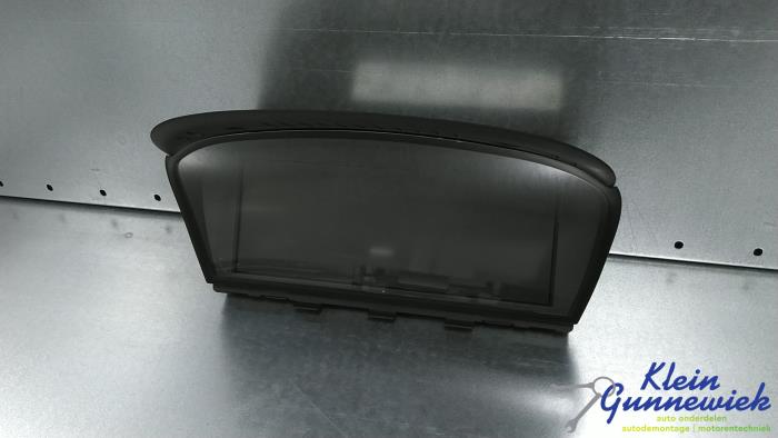 Begagnade Innerdisplay BMW 3-Serie Pris € 79,00 Marginaltabell erbjuds av Klein Gunnewiek Autodemontage & Motorentechniek