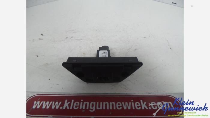 Używane Rózne Volkswagen E-Up Cena € 18,00 Procedura marży oferowane przez Klein Gunnewiek Autodemontage & Motorentechniek