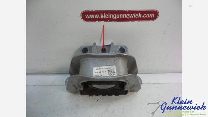 Used Engine mount Volkswagen E-Up Price € 25,00 Margin scheme offered by Klein Gunnewiek Autodemontage & Motorentechniek