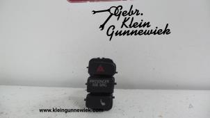 Używane Przelacznik swiatel awaryjnych Volkswagen E-Up Cena € 15,00 Procedura marży oferowane przez Gebr.Klein Gunnewiek Ho.BV