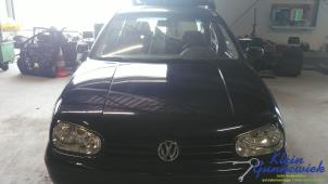 Begagnade Motorhuv Volkswagen Golf Pris € 40,00 Marginaltabell erbjuds av Klein Gunnewiek Autodemontage & Motorentechniek