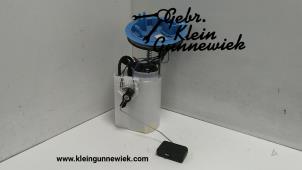 Usados Bomba eléctrica de combustible Volkswagen Golf Precio € 80,00 Norma de margen ofrecido por Gebr.Klein Gunnewiek Ho.BV