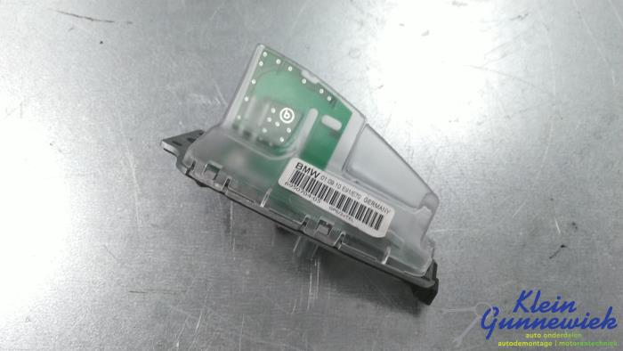 Używane Antena GPS BMW X6 Cena € 23,00 Procedura marży oferowane przez Klein Gunnewiek Autodemontage & Motorentechniek