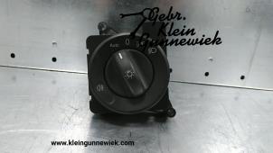Usagé Commodo phare Mercedes Sprinter Prix € 35,00 Règlement à la marge proposé par Gebr.Klein Gunnewiek Ho.BV
