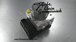 Used ABS pump Mercedes E-Klasse Price € 325,00 Margin scheme offered by Gebr.Klein Gunnewiek Ho.BV